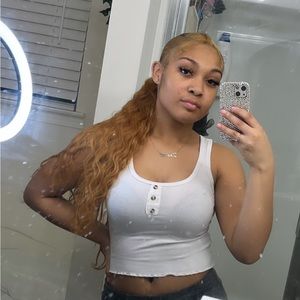 Meet your Posher, Cece